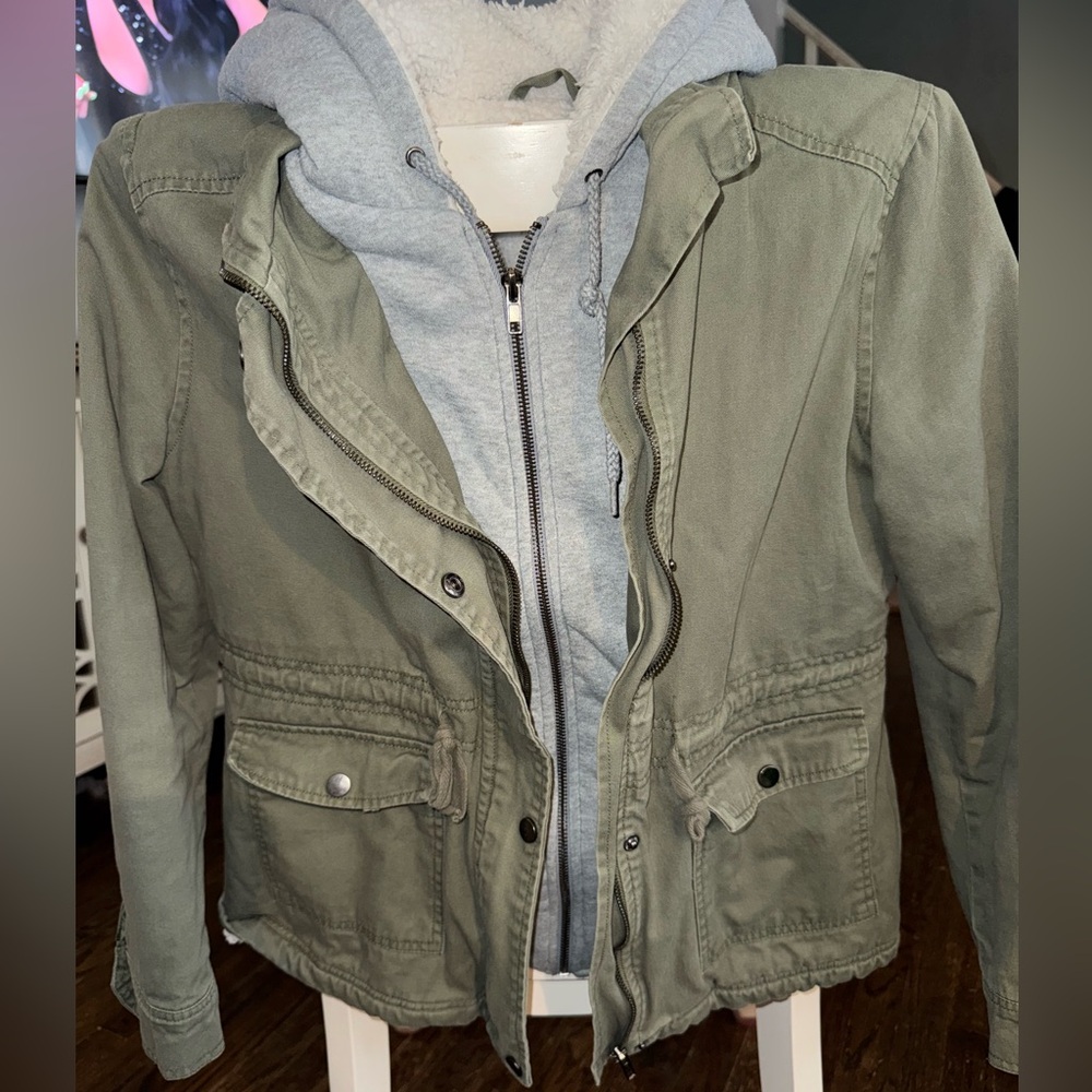 Women’s Cabin Army Green Lined Utility Jacket sz Medium
